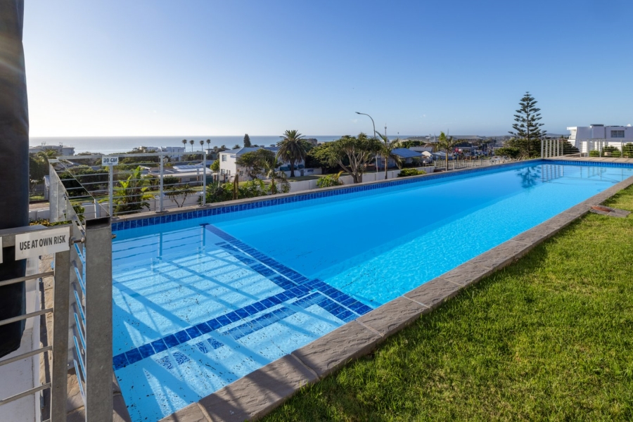 5 Bedroom Property for Sale in Jeffreys Bay Central Eastern Cape